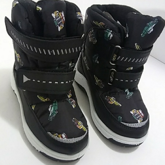 New Boys Black / White Double Strap Snow Boot❄⛄💧 - Picture 2 of 8